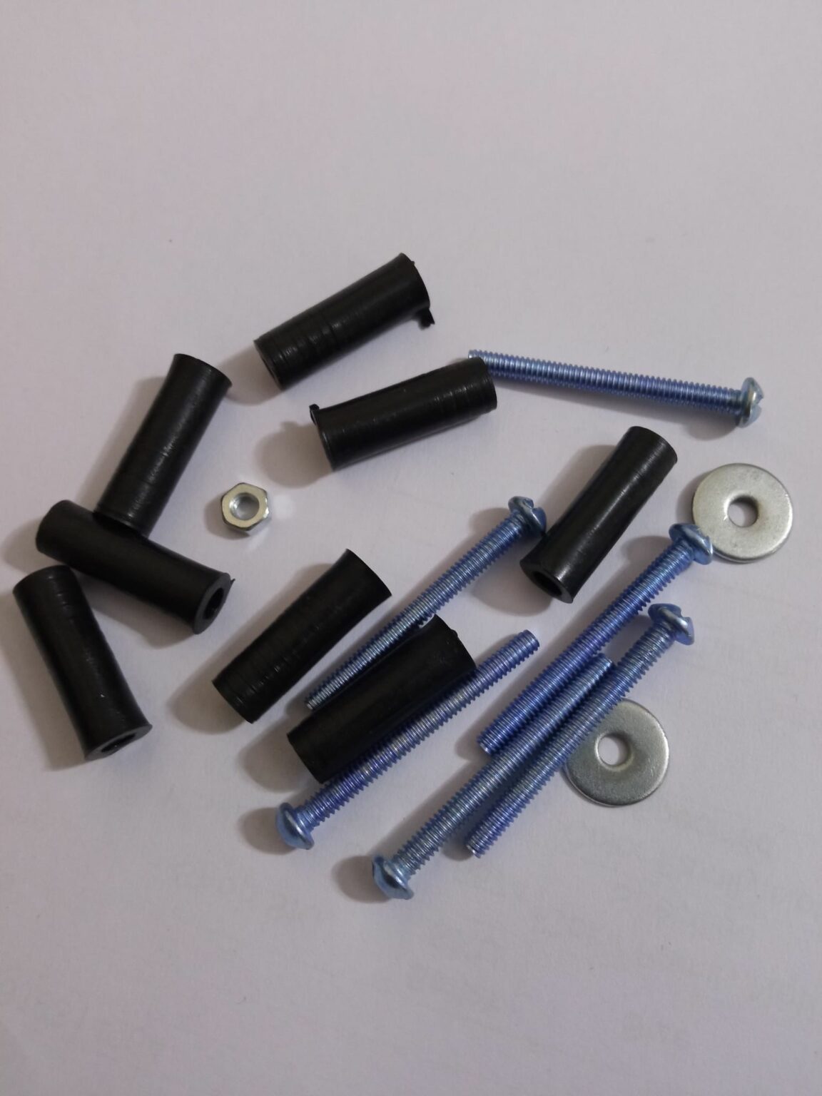 PCB SPACER 20mm Plastic PCB Spacer 20mm Round Metric Insulation Spacer ...